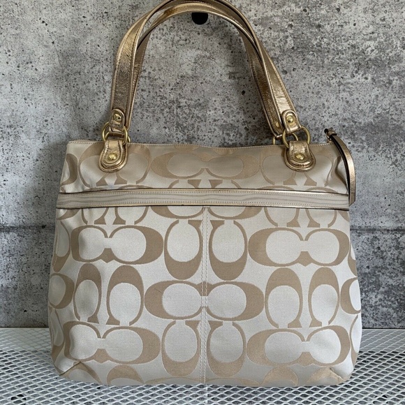Coach Poppy Signature Sateen Glam Beige NEW XL - Picture 2 of 7